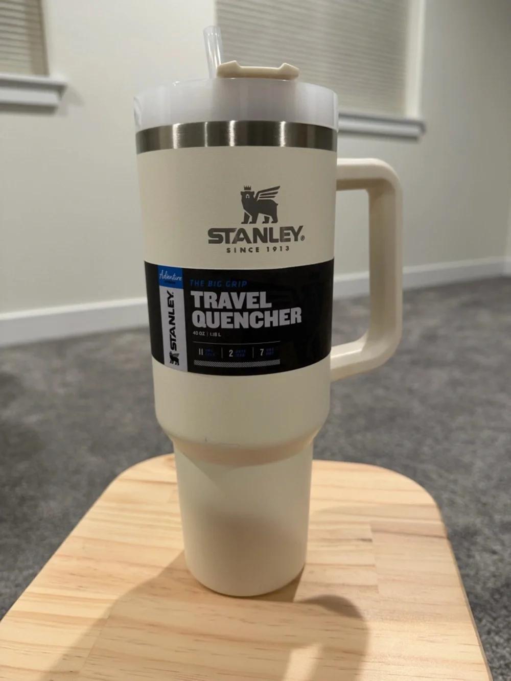 NWT! Stanley Travel Quencher 40oz Tumbler Mug - Ivory - Picture 1 of 3